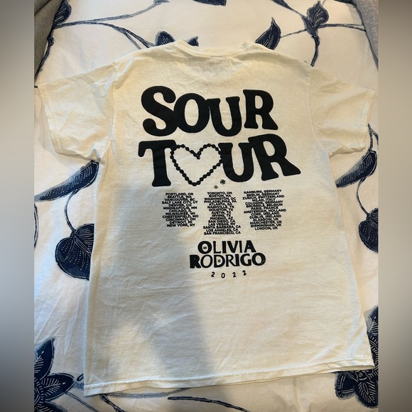 Olivia Rodrigo Merch T-shirt - Size M - Picture 3 of 6